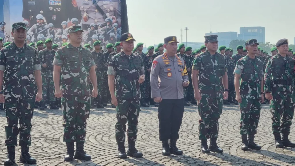 Panglima TNI Jenderal Agus Subiyanto memimpin apel gelar pasukan operasi pengamanan (Opspam) pelantikan presid