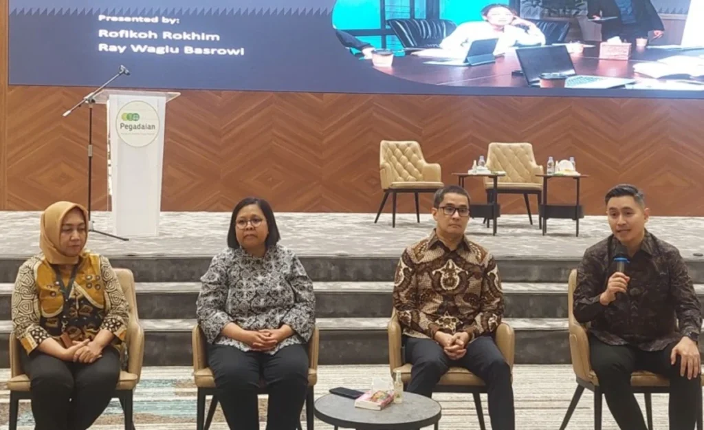 PRESENTASI. Pemaparan hasil survei status kesehatan jiwa pekerja sektor keuangan di Salemba, Jakarta Pusat, Ka