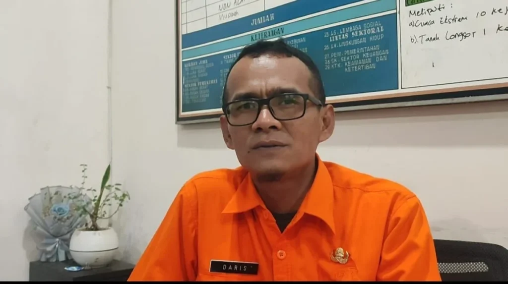 Daris Hilman - Kepala Bidang (Kabid) Kedaruratan Logistik (Darlog) BPBD kabupaten Garut