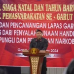 Rusdedy, Kalapas Kelas IIA Garut saat membuka apel siaga Nataru bersama APH, Senin 23 Desember 2024.