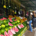 Pedagang buah-buahan di Kabupaten Garut, (Rizki/Radar Garut)