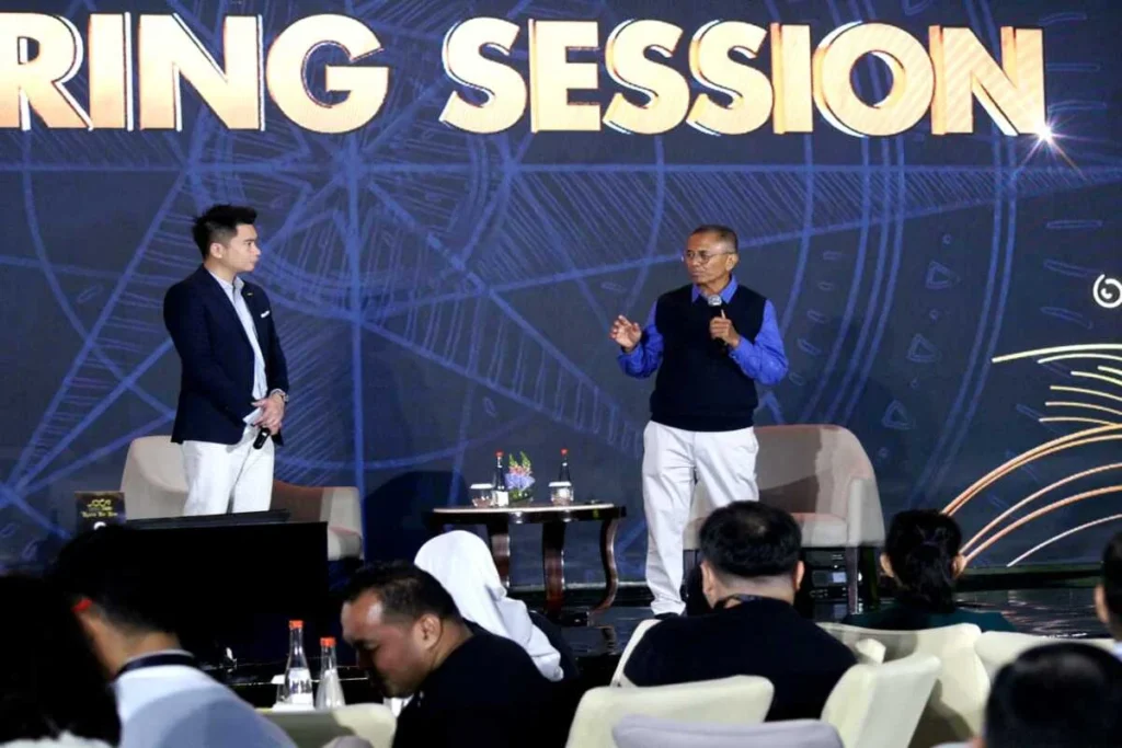 Dahlan Iskan berbagi kiat sukses kepada karyawan May Bank