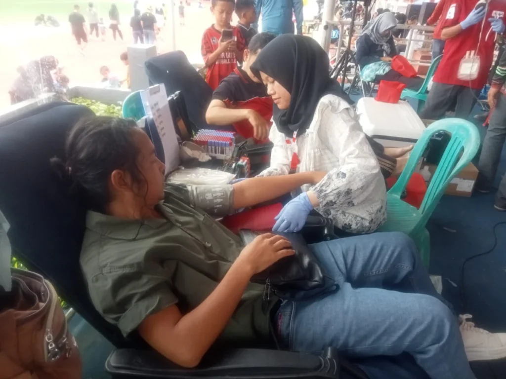 Warga Garut antusias megnikuti donor darah di SOR Kerkof (istimewa)