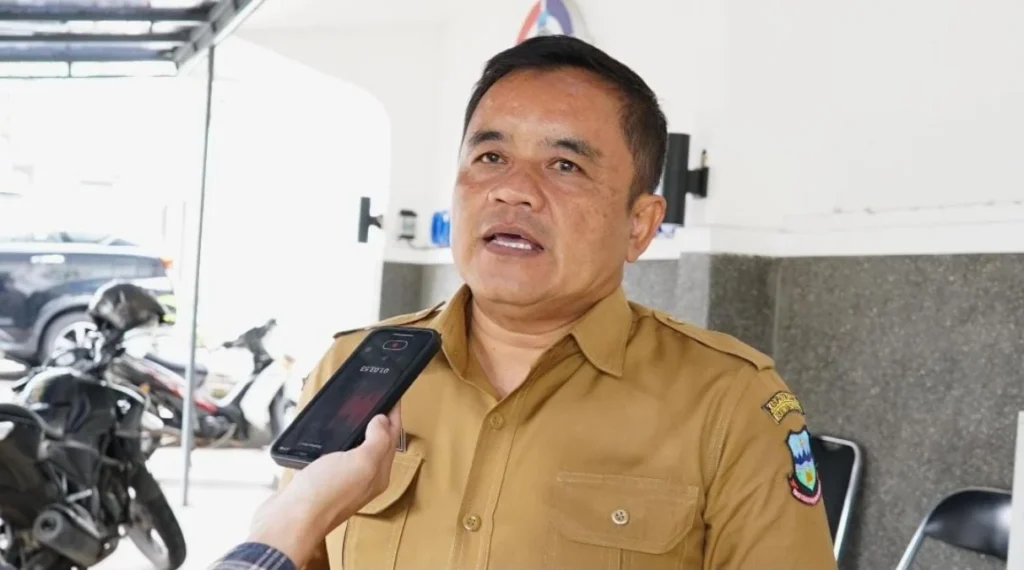 Kepala Dinas Penanaman Modal dan Pelayanan Terpadu Satu Pintu (DPMPTSP) Garut, Budi Gan Gan