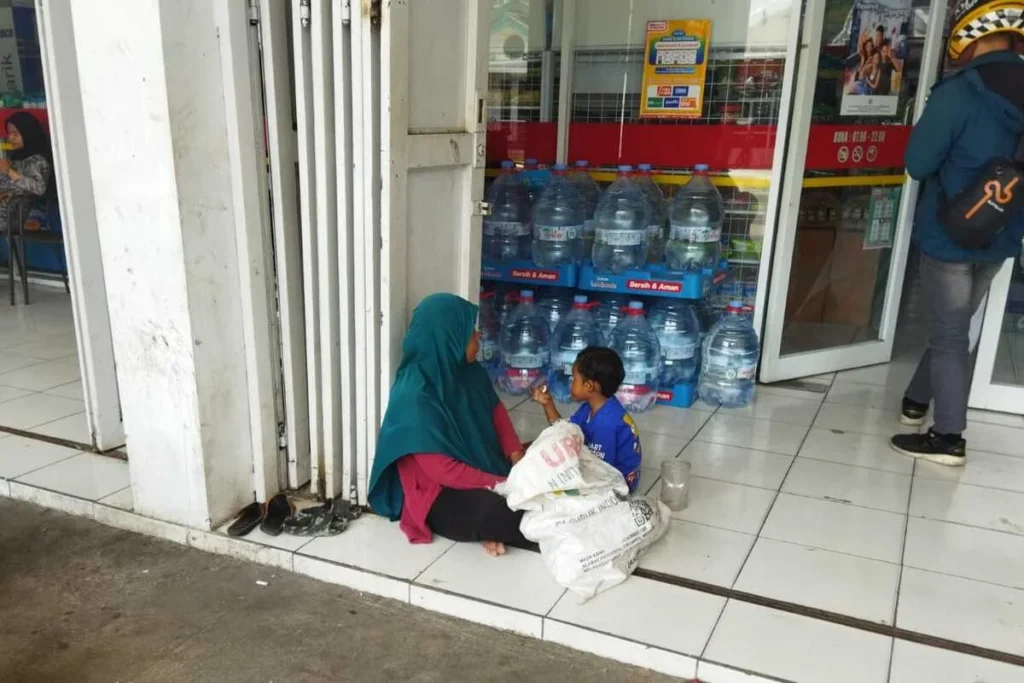 Pengemis bawa anak di bawah umur