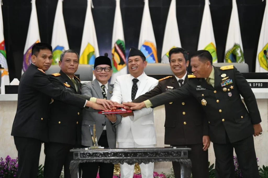 Dedi Mulyadi bersama Forkopimda Jabar