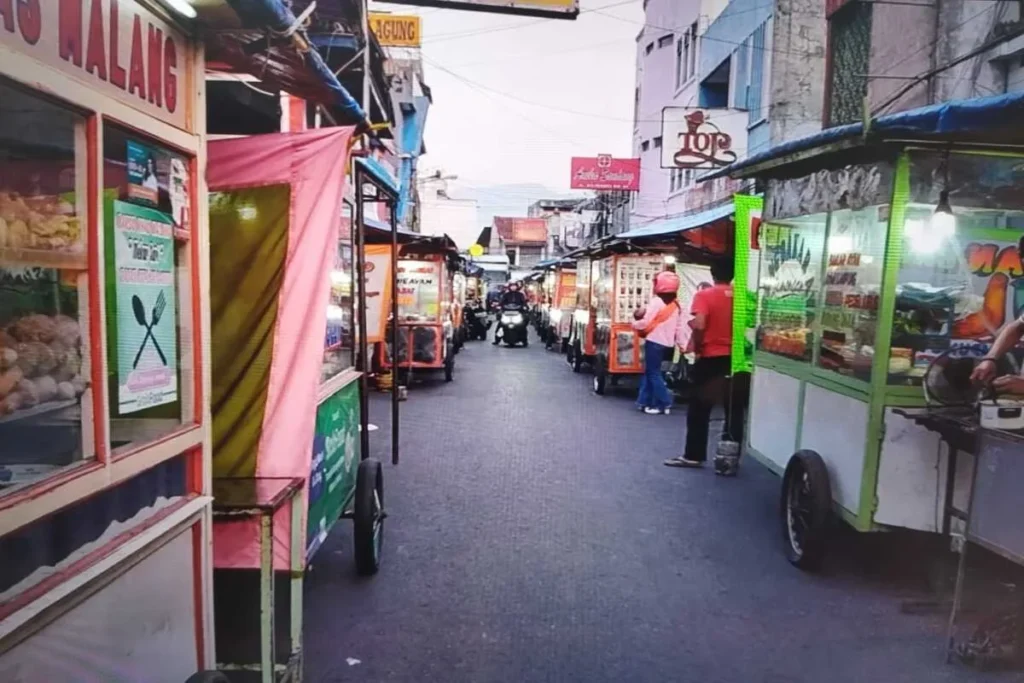 Pasar Ceplak diharapkan bangkit setelah pengamen dan pengemis ditertibkan