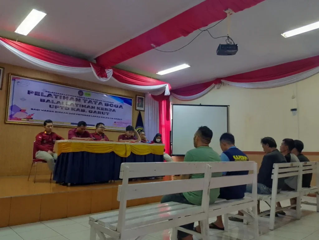 narapidana menjalani sidang disiplin