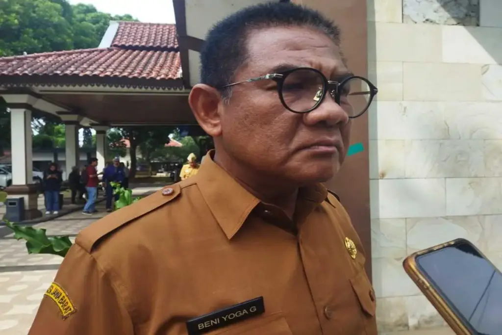 Beni Yoga, Kepala Dinas Perikanan dan Peternakan Garut
