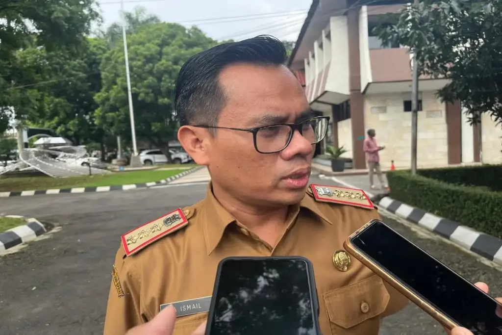 Agus Ismail, Kepala Dinas PUPR Garut