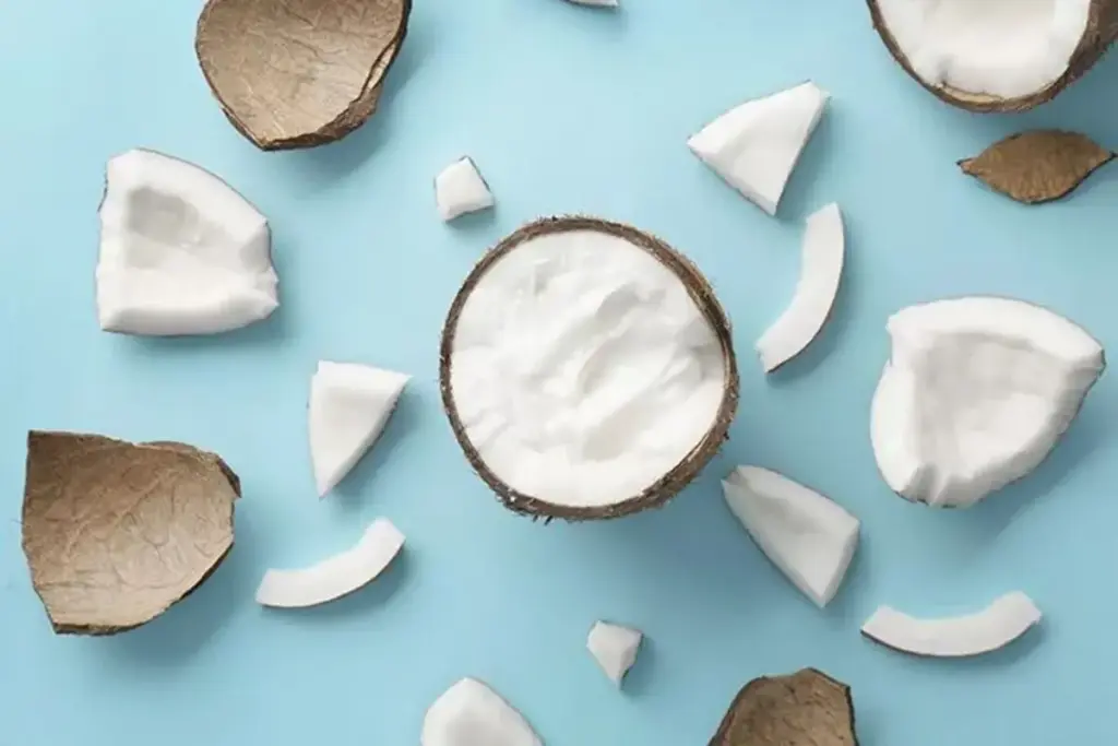 Bukan Cuma Airnya! Ini Dia Khasiat Lain dari Buah Kelapa untuk Kesehatan