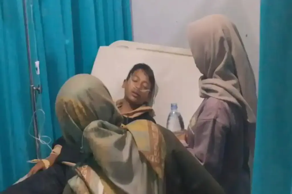 Seorang pelajar di Tasikmalaya menjalani perawatan medis akibat keracunan usai makan usia mengonsumsi makanan