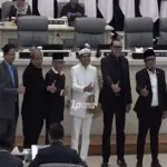 Dedi Mulyadi foto bersama dengan sejumlah pimpinan DPRD Jabar