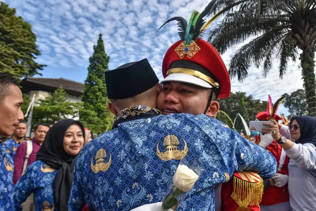 didikan militer Gubernur Dedi Mulyadi berhasil membawakan upacara di Hardiknas