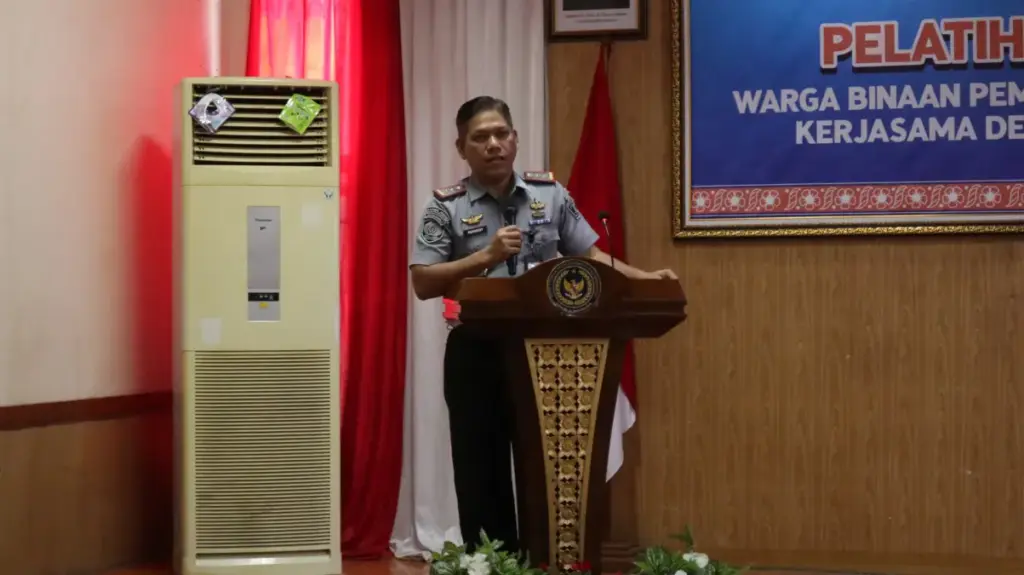 Kalapas Garut memberikan sambutan