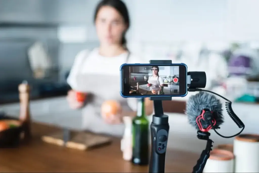 Fenomena Konten Kreator 2025: Siapa YouTuber dan Influencer Paling Hits?