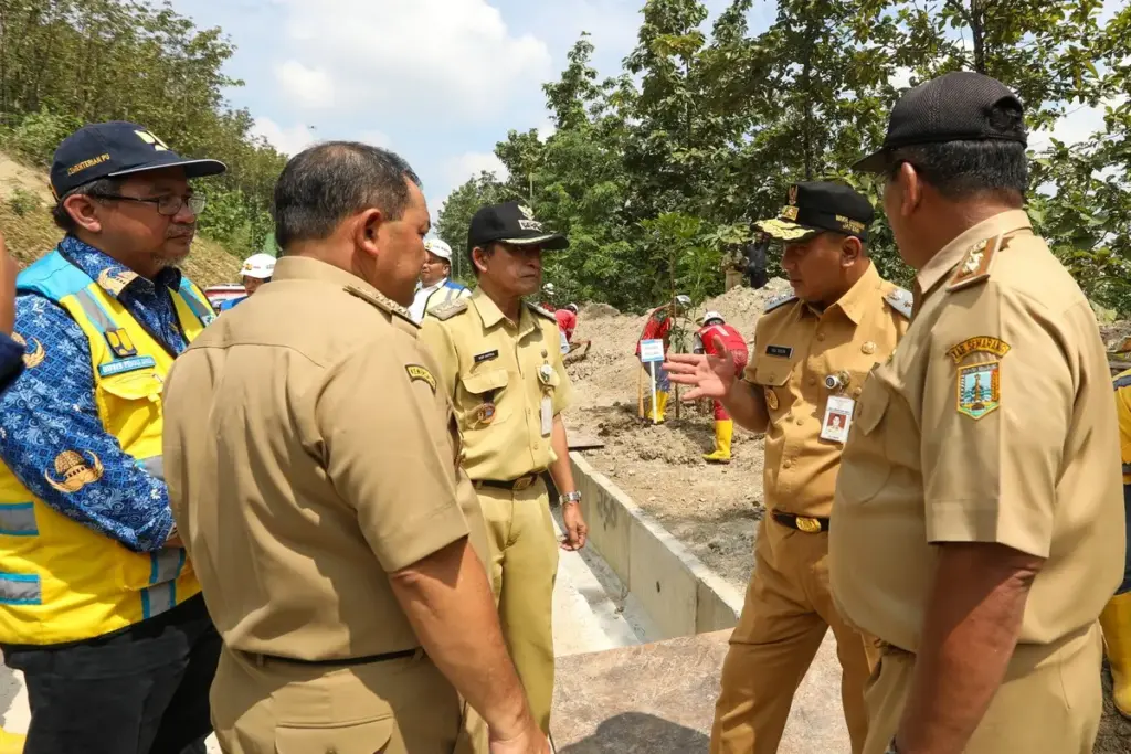 Wakil Gubernur Jawa Tengah, Taj Yasin meninjau langsung pembangunan Bendungan Jragung di Dusun Kedungglatik,
