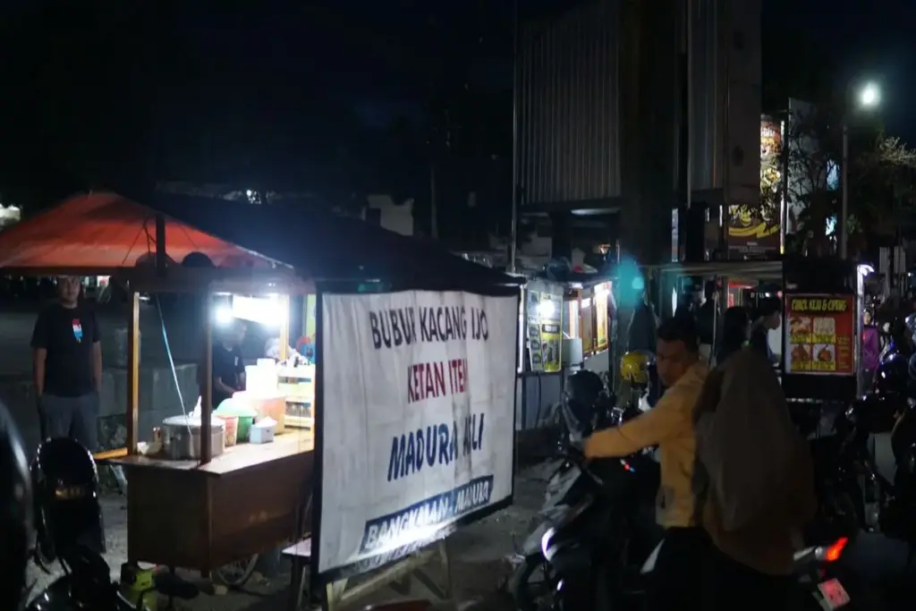 pkl di Simpang Lima Garut (Dok Diskominfo Garut)