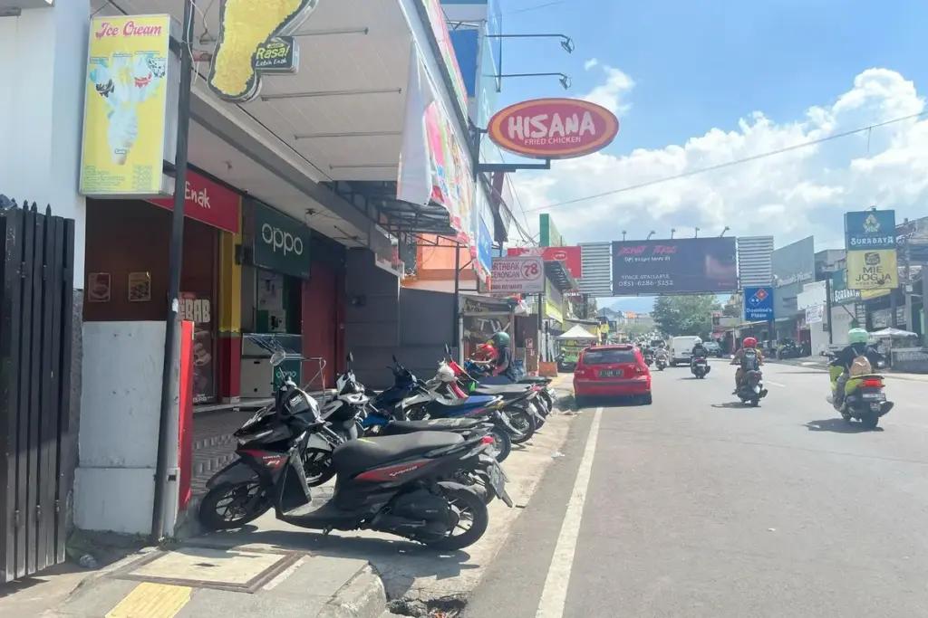 Trotoar di Jalan Cimanuk Garut (Foto Rizka/Radar Garut)