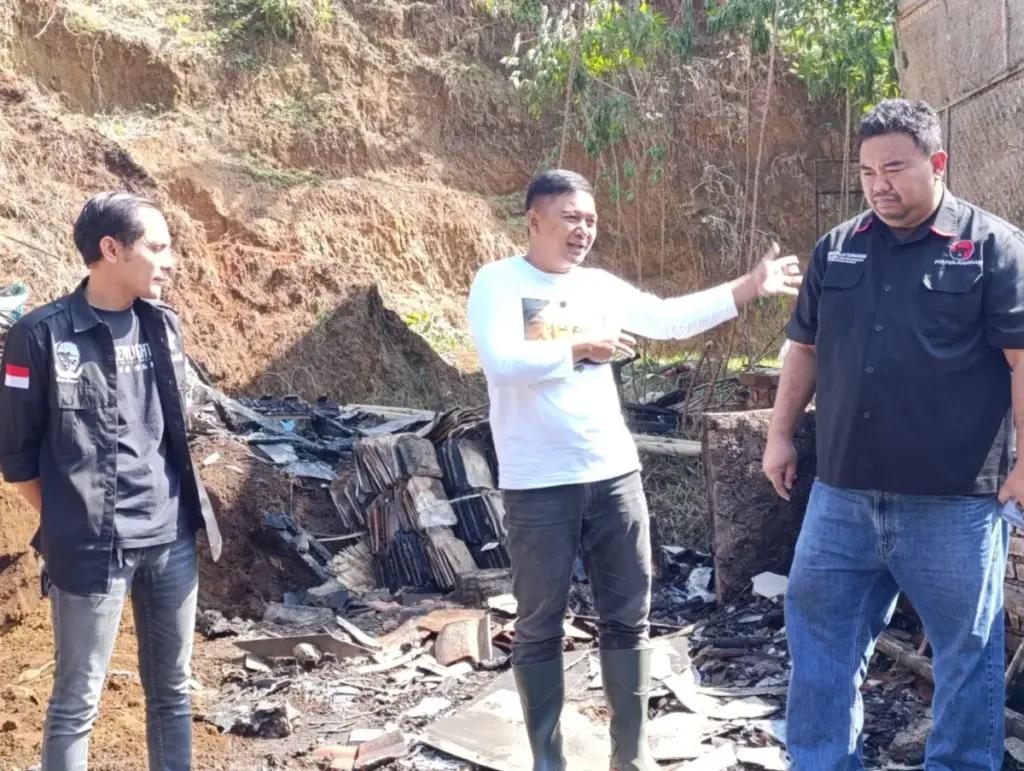 Yudha melihat rumah korban