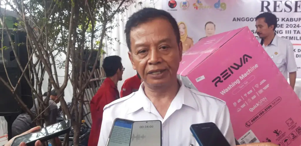Camat Tarogong Kidul, Ahmad Mawardi.