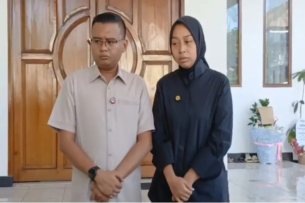 Putri Karlina dan Maula Akbar