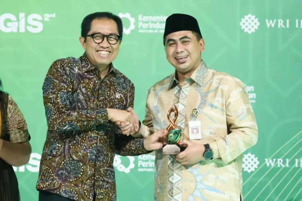 Wakil Gubernur Jateng (kanan)