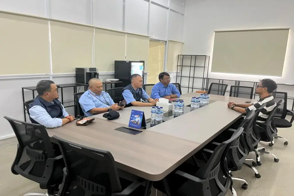 Plt Direksi PDAM Garut menggelar rapat