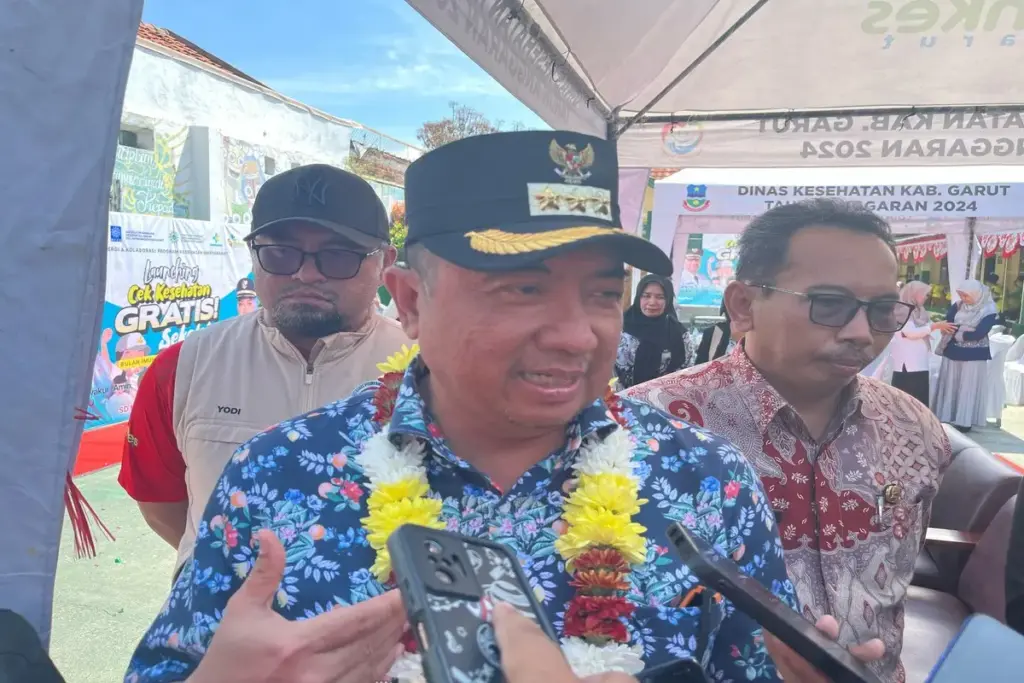 Bupati Garut Abdusy Syakur