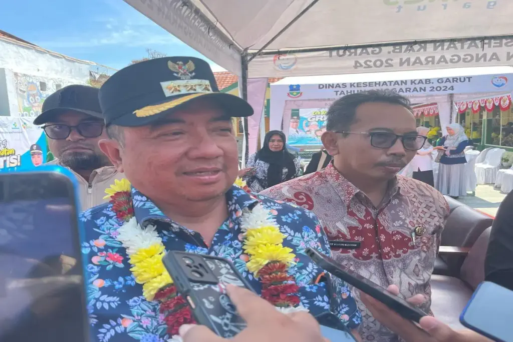 Bupati Garut Abdusy Syakur