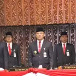 Gubernur Jawa Tengah dan Wakil Gubernur mengikuti pidato kepresidenan secara daring