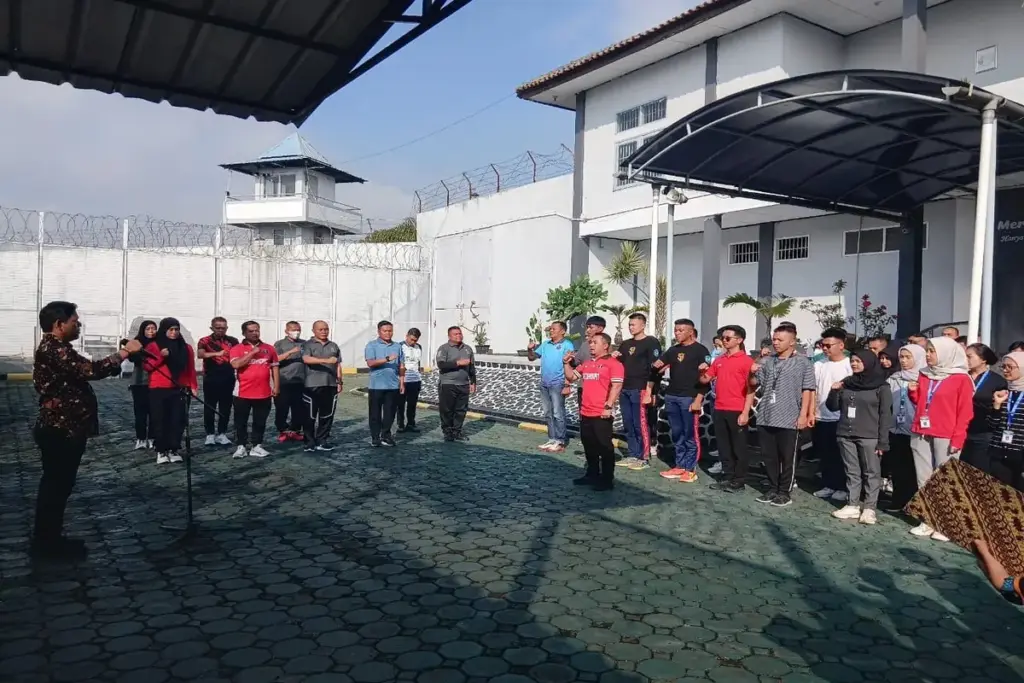 Kalapas Garut memimpin apel pagi