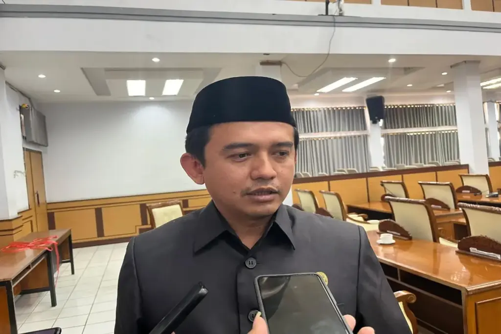 Aris Munandar, Ketua DPRD Garut
