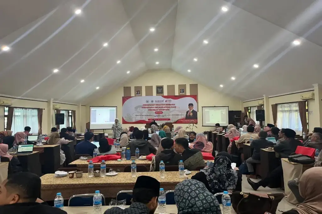 sosialisasi program adiwiyata di Hotel Agusta