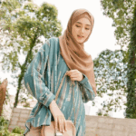 Kerudung Coklat Cocok dengan Baju Warna Apa?