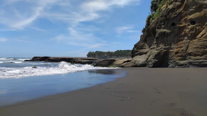 pantai di garut yang bagus