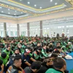 massa dari ojol kumpul di Pendopo Garut bersama Bupati dan Forkopimda