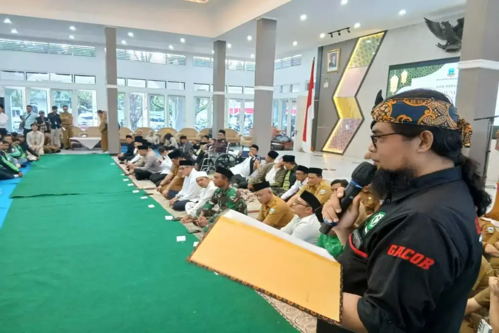 perwakilan dari Aliansi Driver Online Garut Bersatu kumpul bersama Bupati Garut di Pendopo