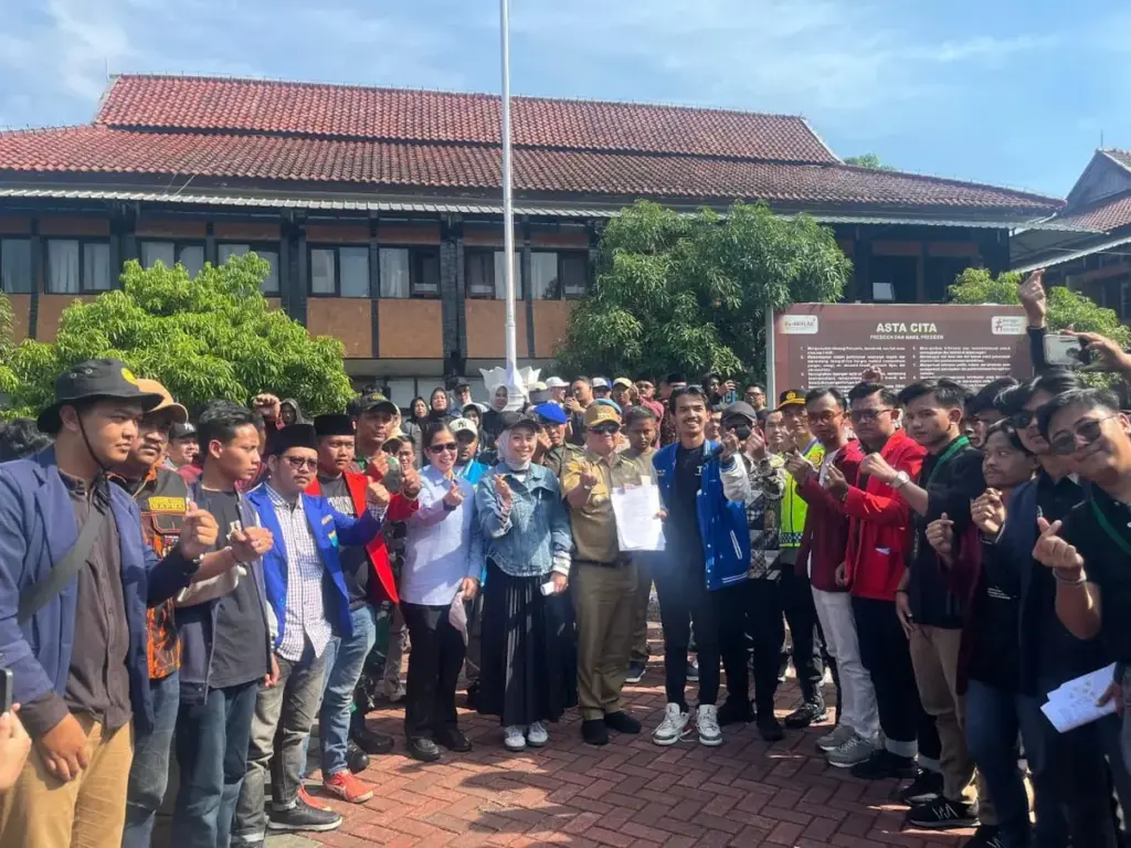 unjuk rasa mahasiswa di Garut berakhir damai