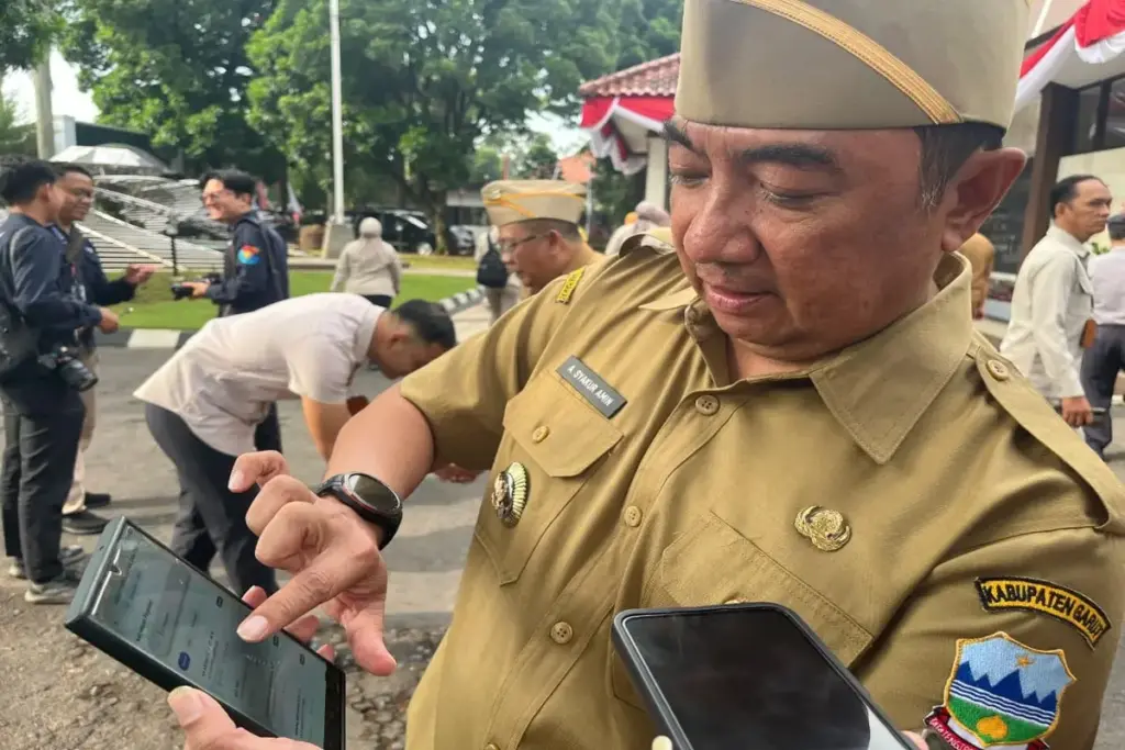 Bupati Garut Abdusy Syakur