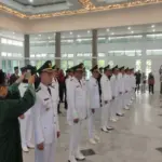 camat dan pejabat administrator diambil sumpahnya