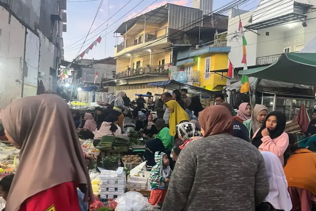 aktivitas di Pasar Kojengkang