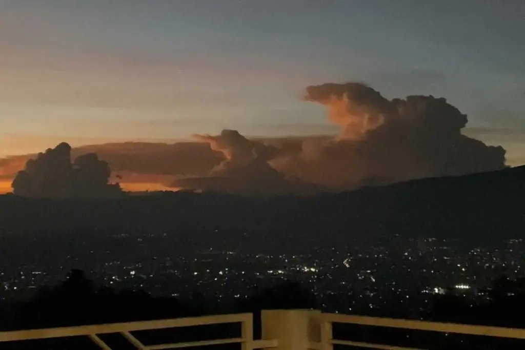 fenomena alam awam tebal di Garut (istimewa)
