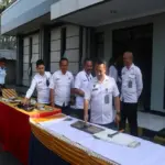 Lapas Garut menghancurkan barang sitaan berupa alat komunikasi dan alat elektronik