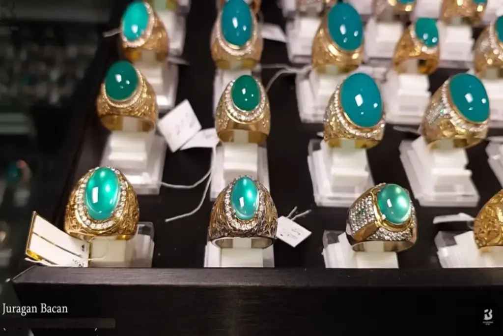 batu bacan (pasar rawa bening official)