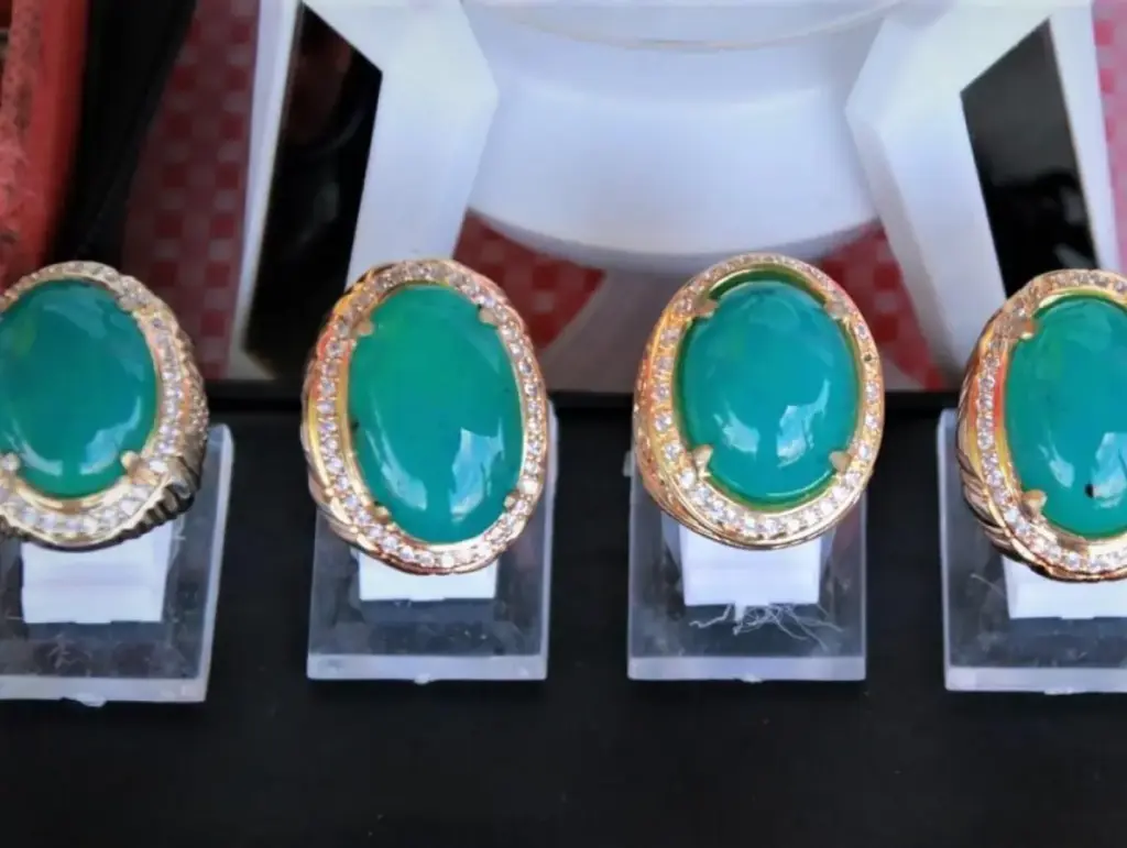 Batu Bacan