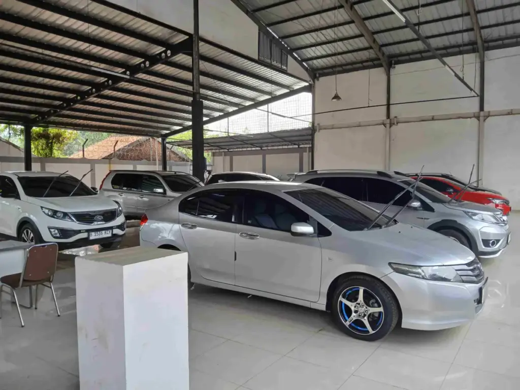 mobil bekas