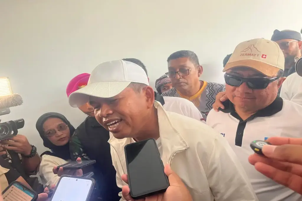 Gubernur Jabar Bantah Dana Pemprov Ngendap di Bank, KDM Sebut BI Tak Punya Data Harian Gubernur Jawa Barat, Dedi Mulyadi. (Rizka/Radar Garut)