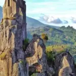 Tebing Batu Patapaan Garut