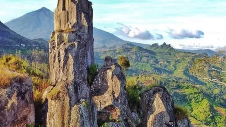 Tebing Batu Patapaan Garut